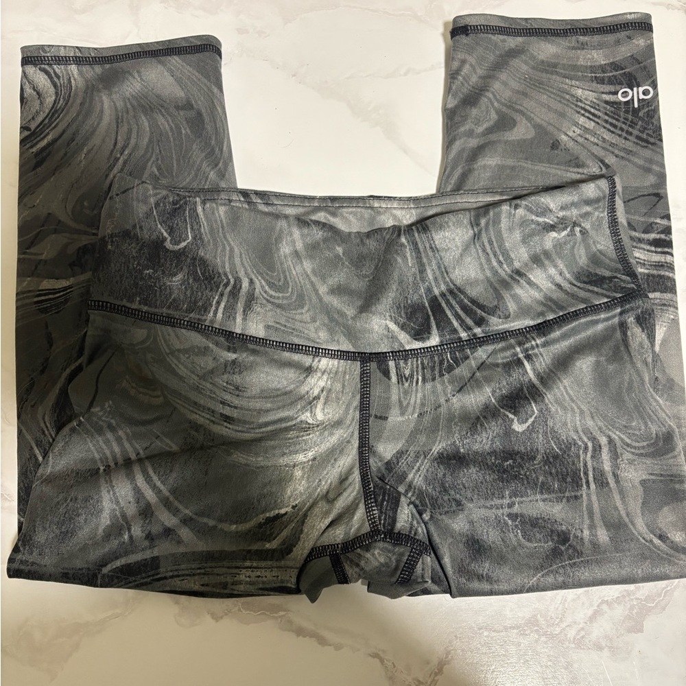 ALO Yoga Charcoal Patterned Leggings